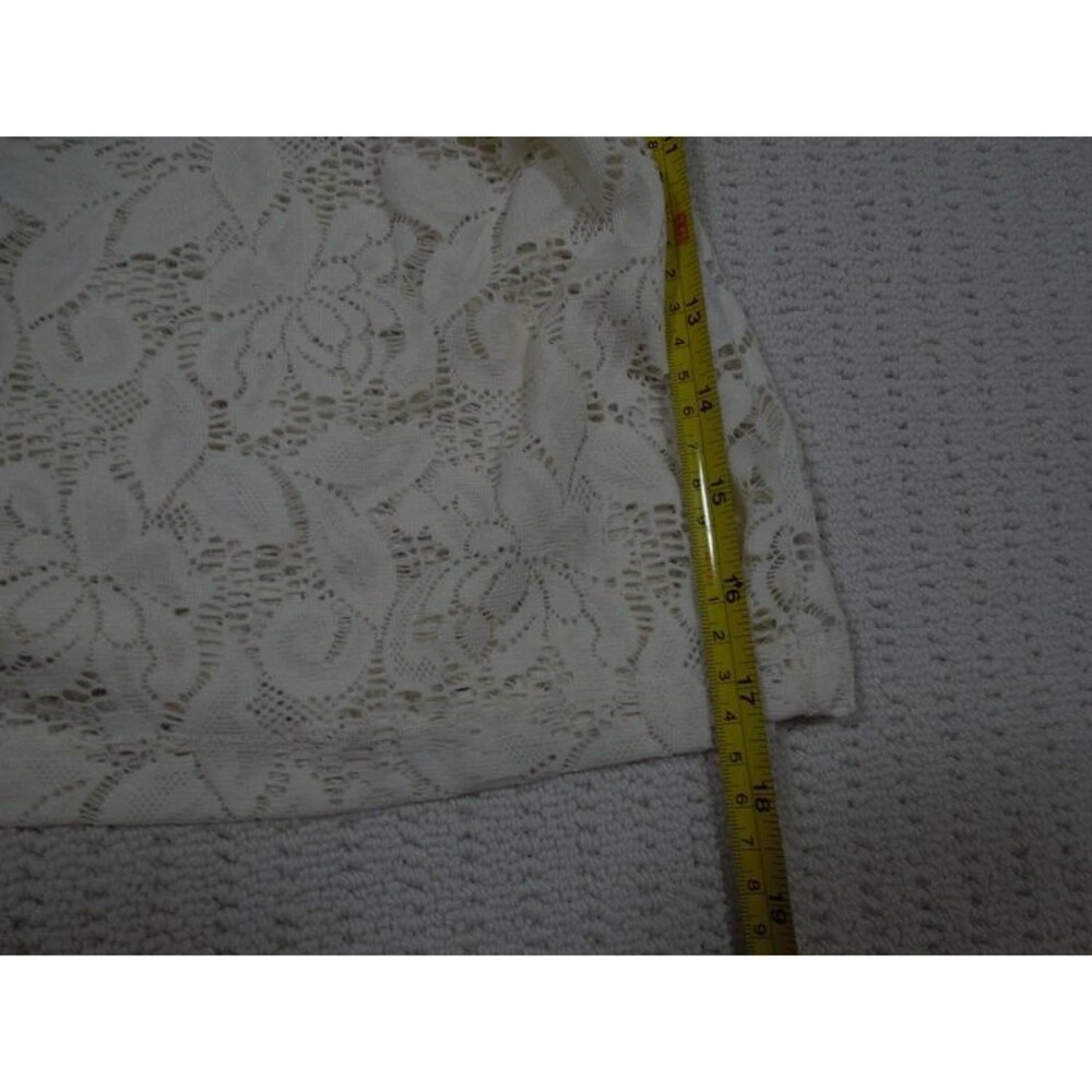 Lace Tank Top - Picture 2 of 5